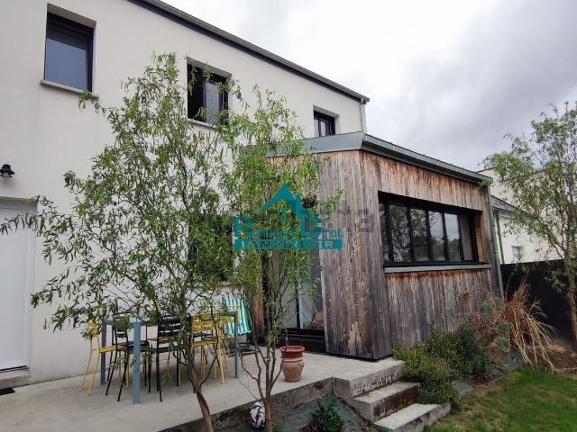 Maison, Liffré