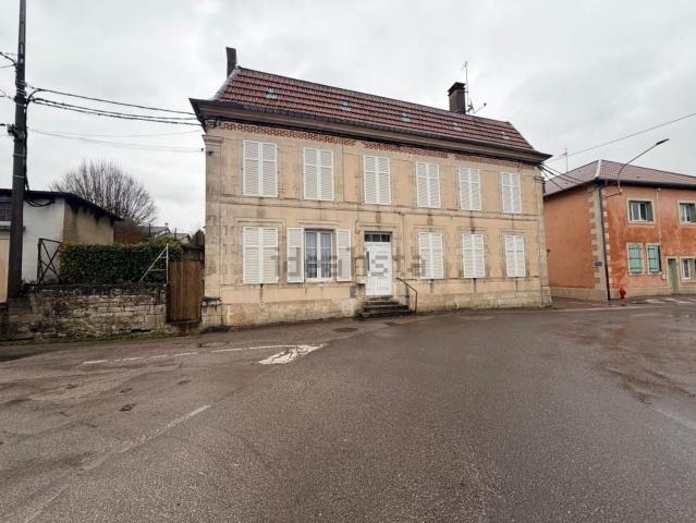 Maison, Ligny en Barrois