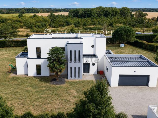 Maison, Ligugé