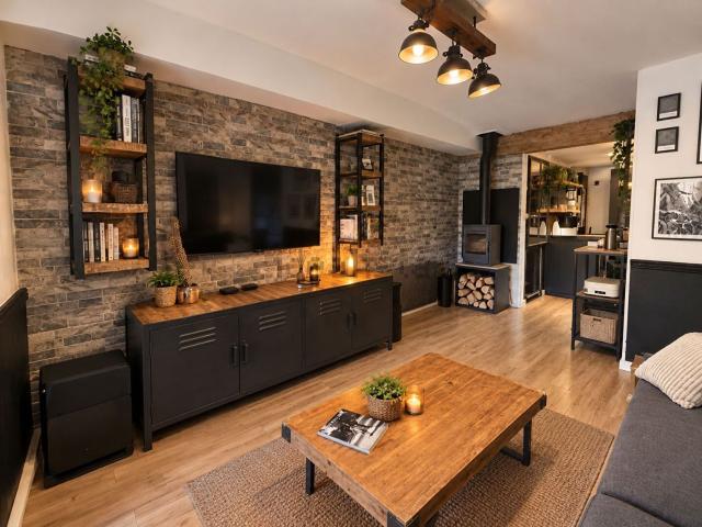 Maison, Linas