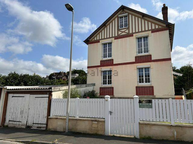 Maison, Lisieux