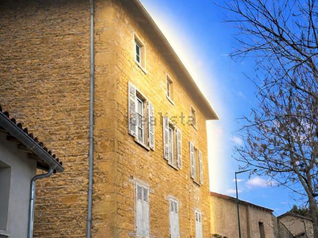 Maison, Lissieu