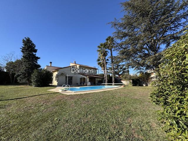 Maison, Llupia