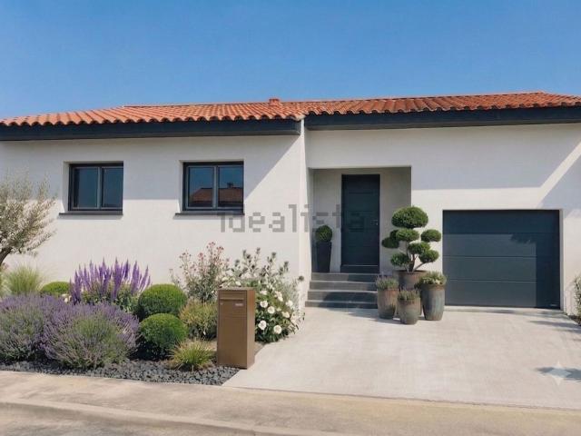 Maison, Llupia