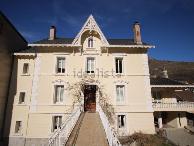 Maison, Luzenac