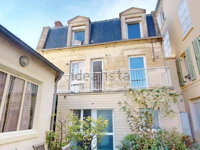 Maison, Luc sur Mer