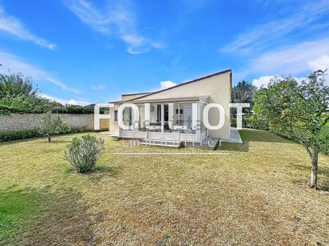Maison, Luc sur Mer