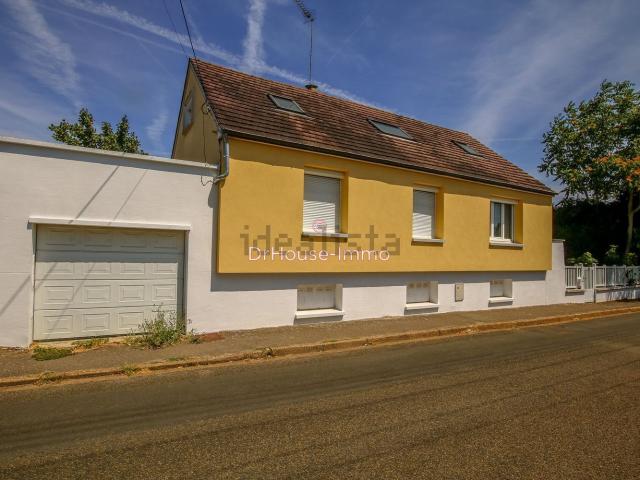Maison, Lucé