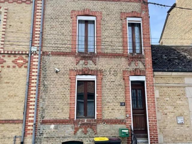 Maison, Lucquy