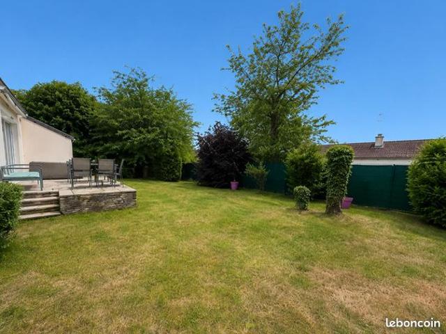 Maison lumineuse avec terrasse | Livry sur Seine | 3 chambres