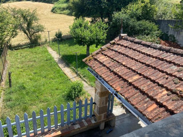 Maison Lumineuse, belle terrasse côté jardin et exposé sud. 85m² Bagnac sur Célé