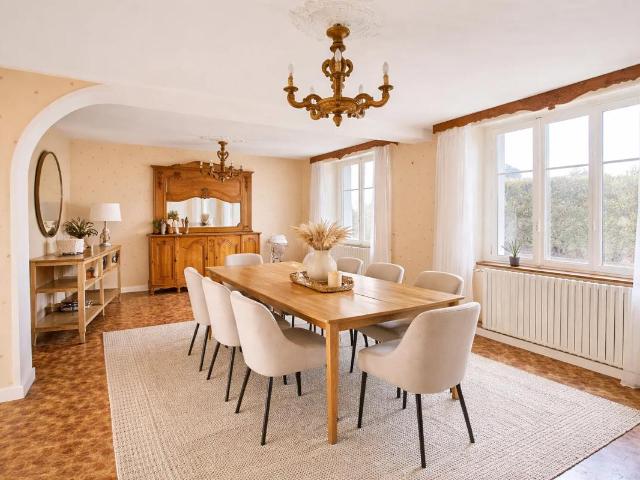 Maison lumineuse de 200 m² à Vrécourt avec jardin