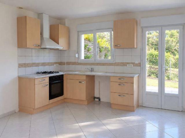 Maison lumineuse F2 bis 3 pièces avec jardin & terrasse – Secteur calme et recherché
