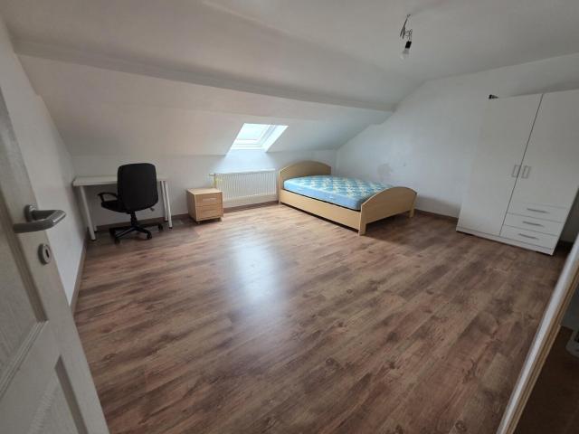Maison lumineuse 4 chambres à Charleroi