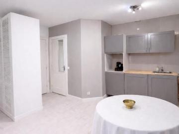 Maison Lumière – 1 Bedroom Apartment with Private Rooftop Terrace