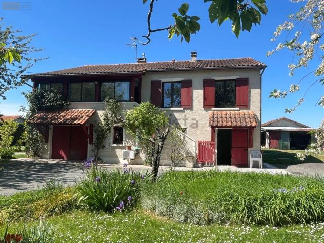 Maison, Lusignac