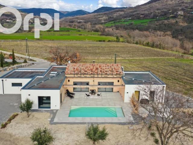 Maison, Lussas