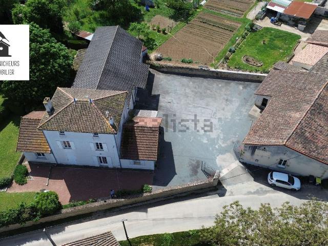 Maison, Lusseray
