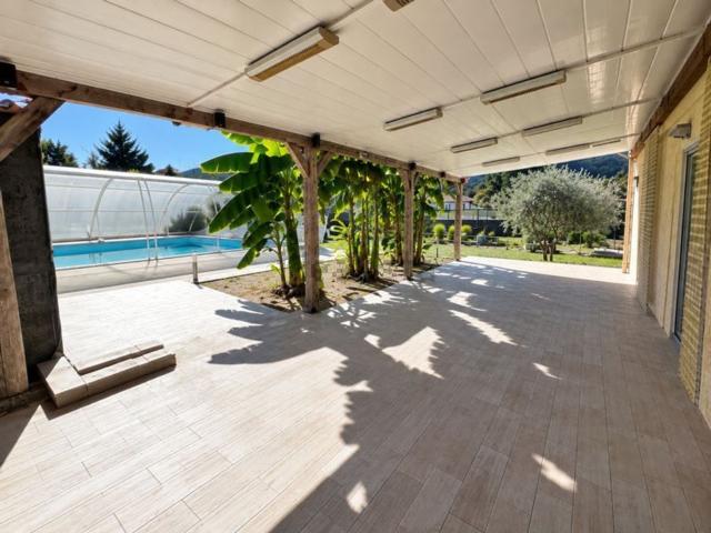 Maison, Mottier