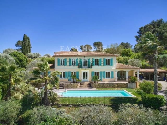 Maison, Mougins