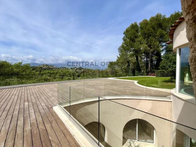 Maison, Mougins
