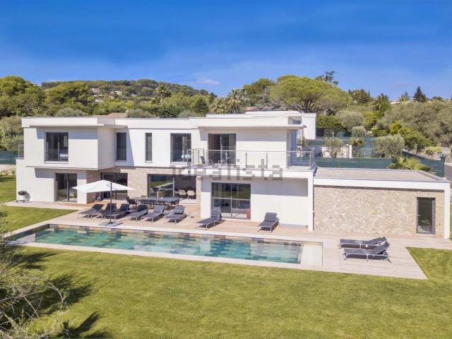 Maison, Mougins