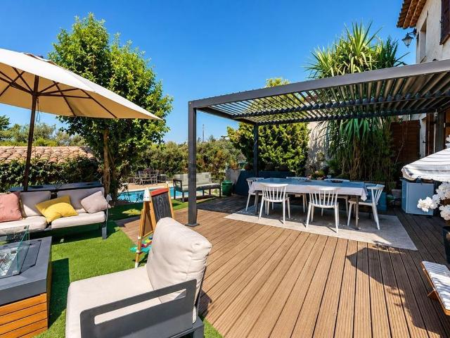Maison, Mougins