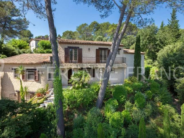 Maison, Mougins