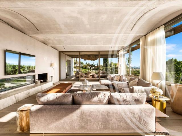 Maison, Mougins
