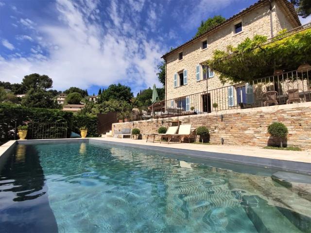Maison, Mougins