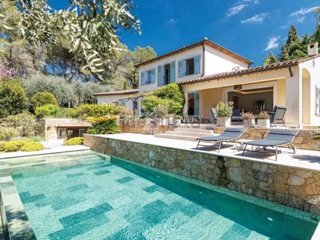 Maison, Mougins