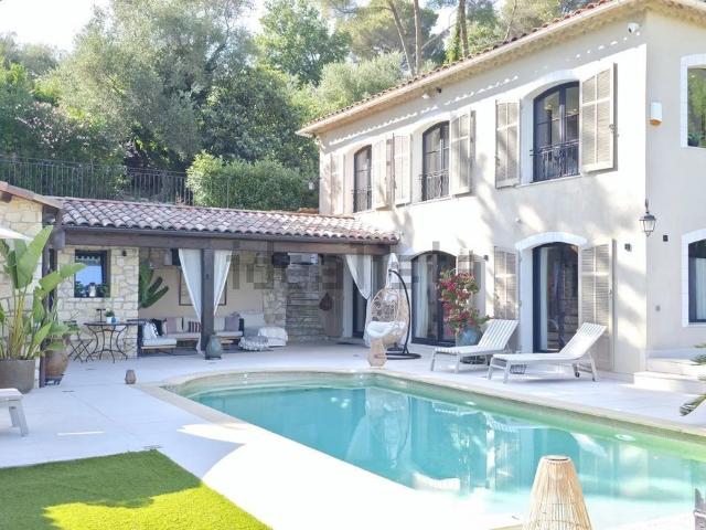 Maison, Mougins