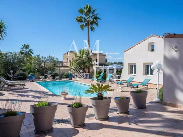 Maison, Mougins