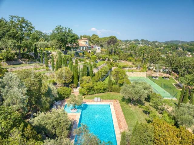 Maison, Mougins