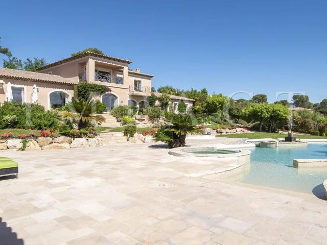 Maison, Mougins