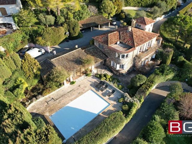 Maison, Mougins