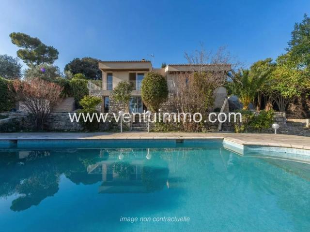 Maison, Mougins