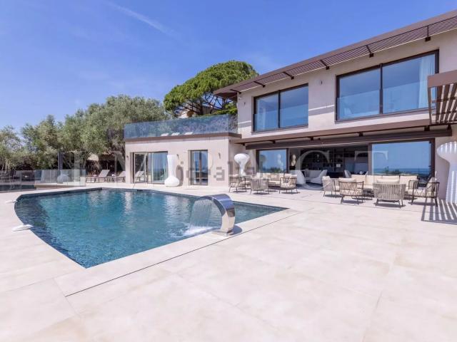 Maison, Mougins