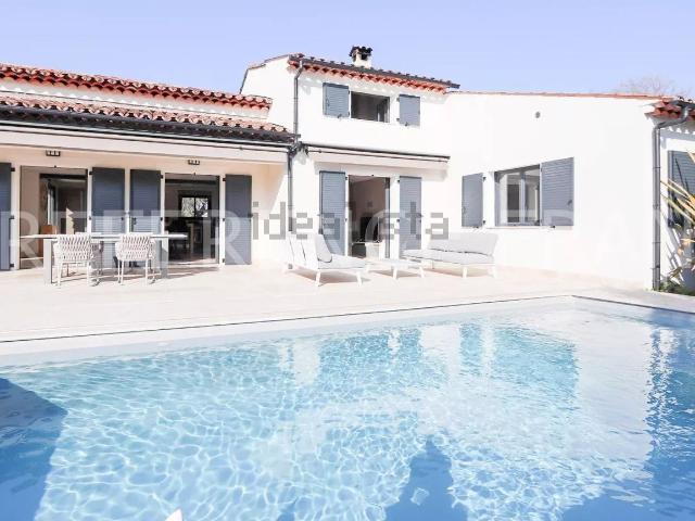 Maison, Mougins