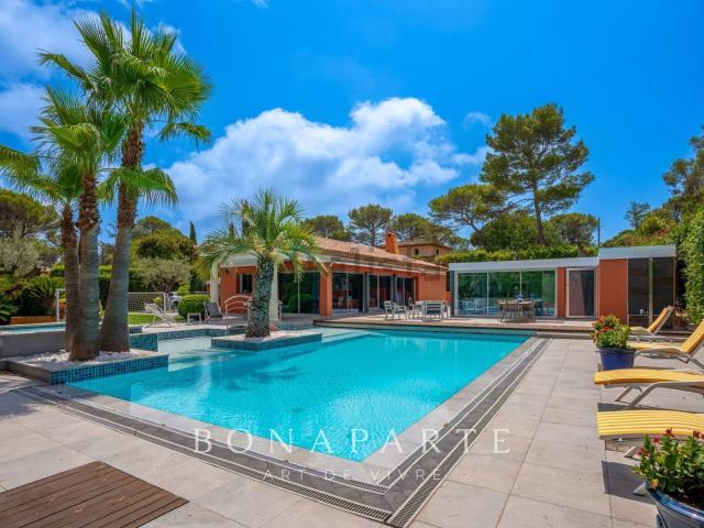 Maison, Mougins