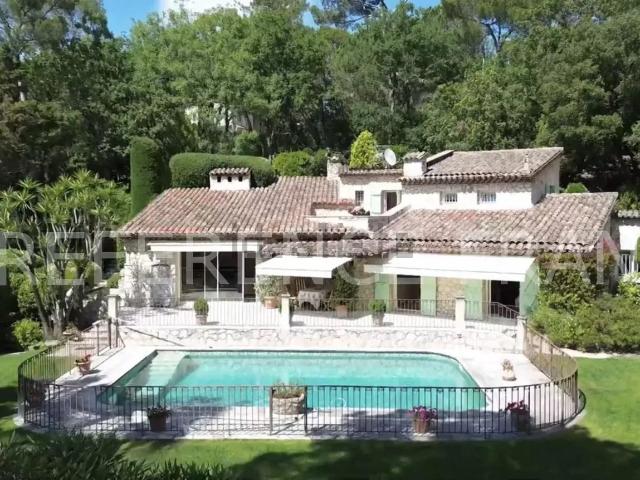 Maison, Mougins