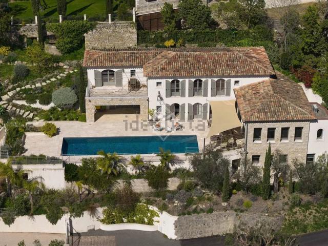 Maison, Mougins
