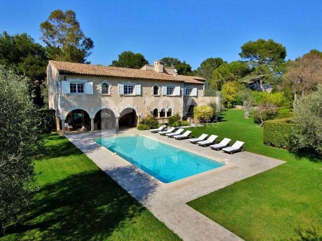 Maison, Mougins
