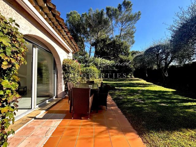 Maison, Mougins