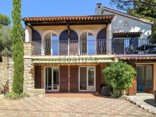 Maison, Mougins