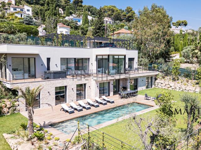 Maison, Mougins