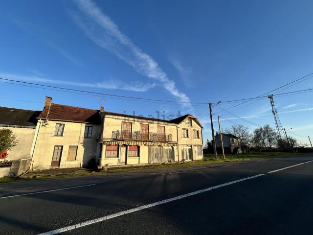 Maison, Mouhet