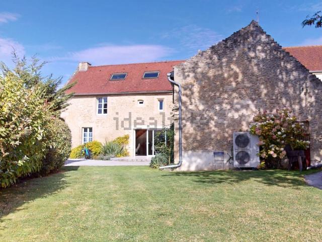 Maison, Moult Chicheboville