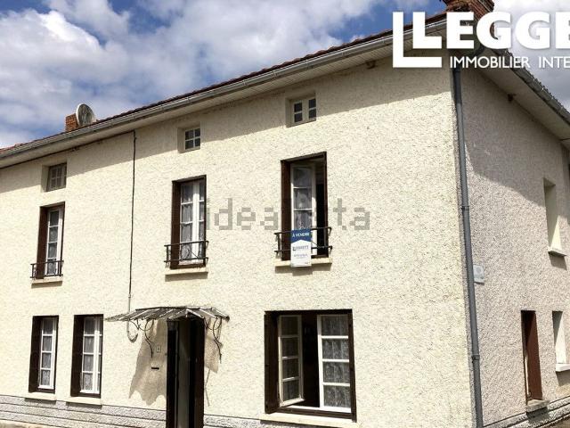 Maison, Moussac