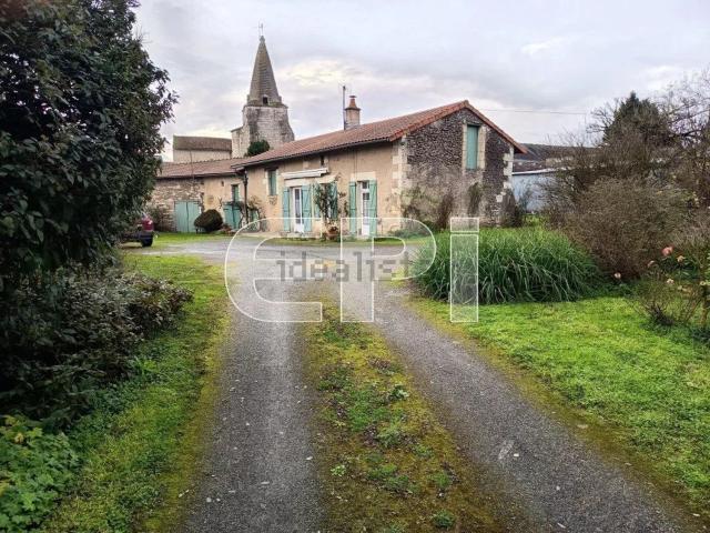 Maison, Mouterre Silly